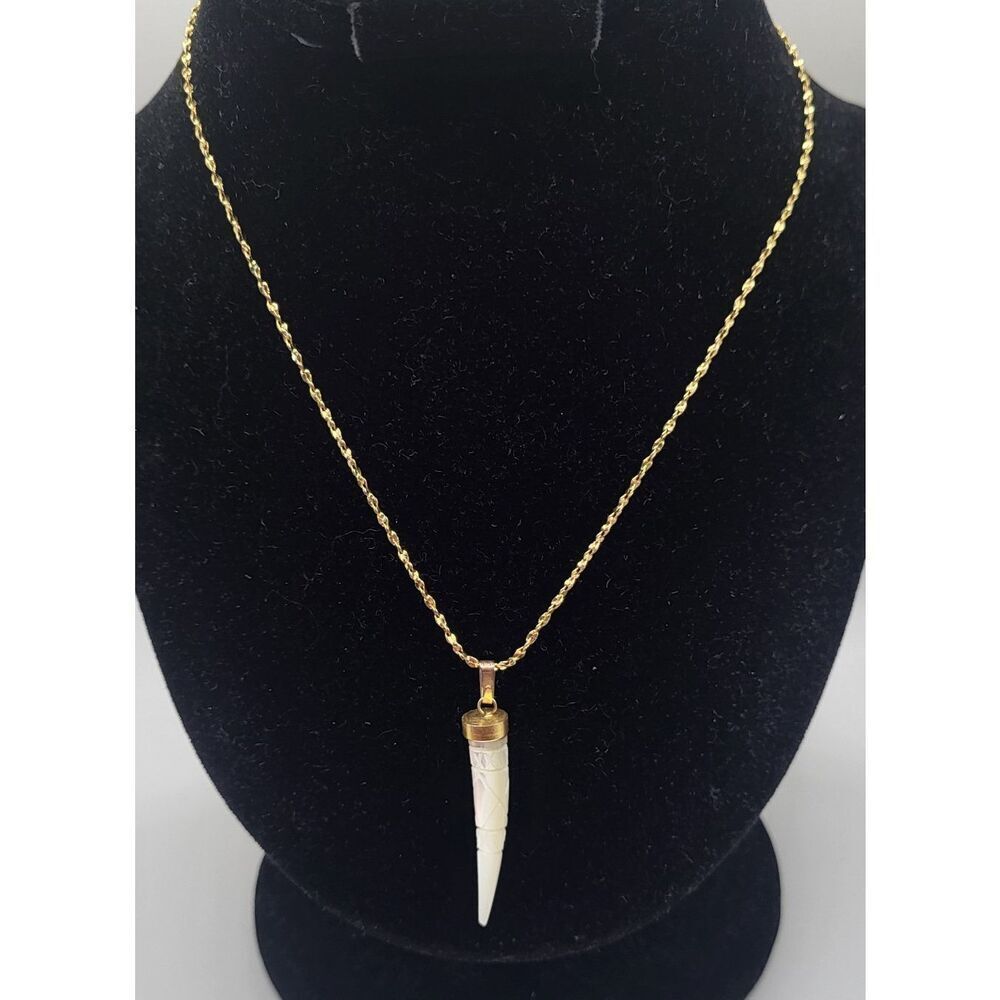 Estate Carved Mother of Pearl Tooth Shaped Pendant Necklace 16in - Picture 2 of 8